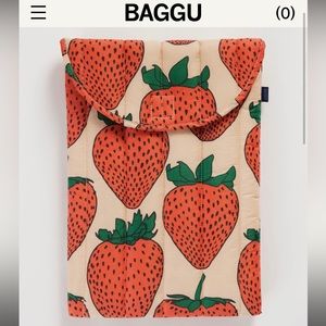 COPY - Baggy Strawberry Laptop Sleeve